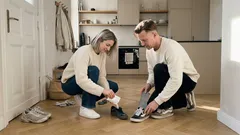 Müffelnde Schuhe? Diese Routinen und Hausmittel helfen wirklich – ohne nur zu überdecken