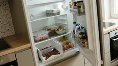 So räumen Sie den Kühlschrank richtig ein: Welche Kombinationen Lebensmittel schneller verderben lassen