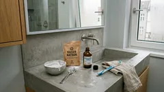 Natron und 3% Wasserstoffperoxid: Die überraschend wirksame Paste – und worauf Sie dabei achten sollten